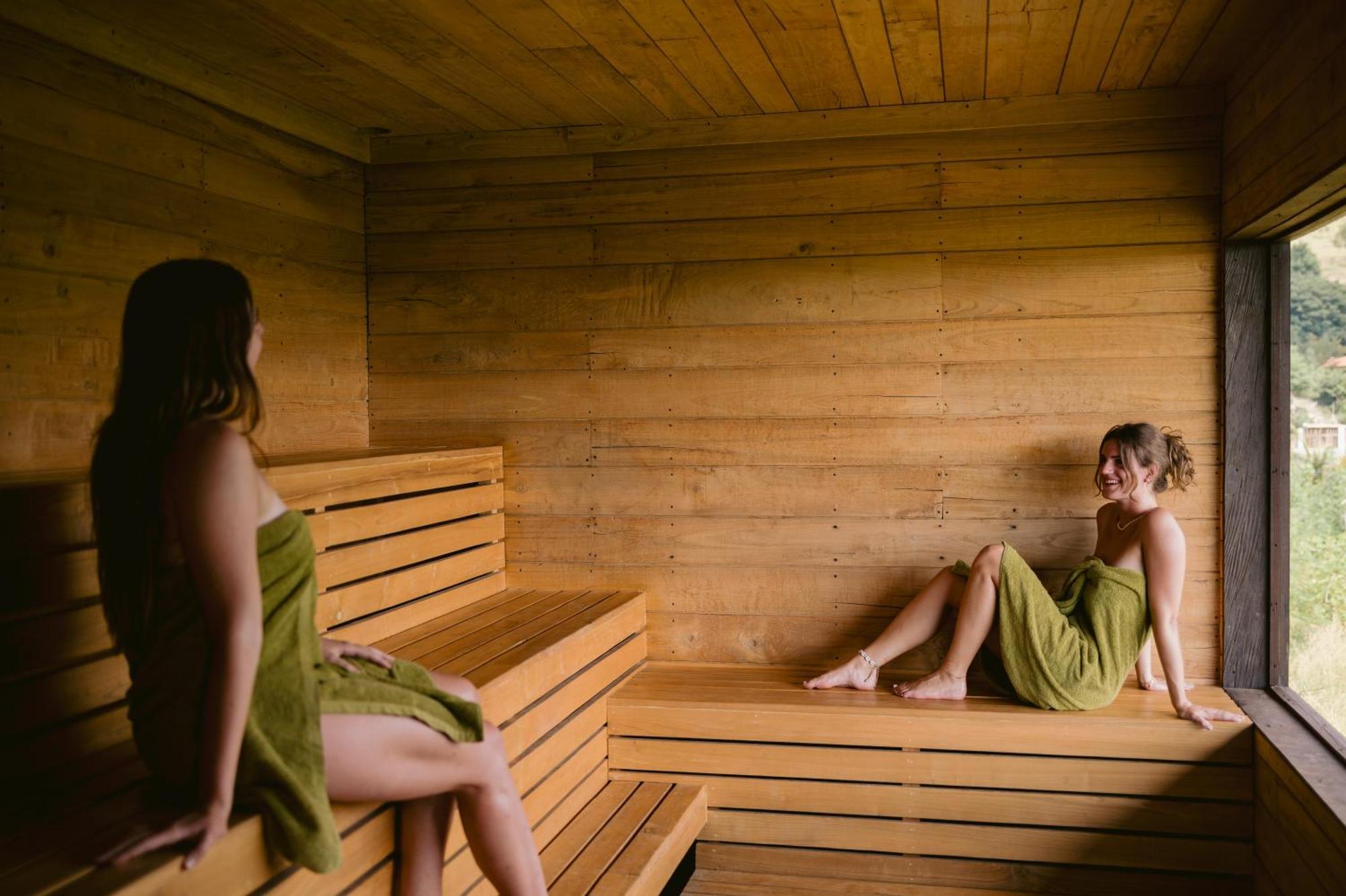 Mangroove Bay Boutique Hostel Banyuwedang Exterior foto
